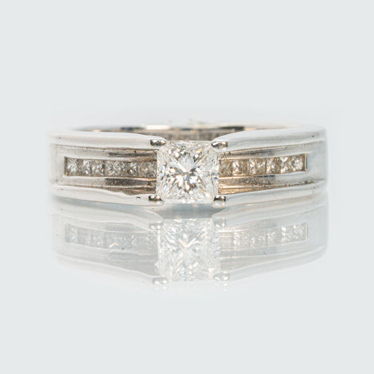 18 carat white gold princess cut diamond engagement ring